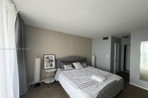 Condominio en venta en Miami, Florida, 1 dormitorio, 79.99 m2 № 2012608 - foto 12