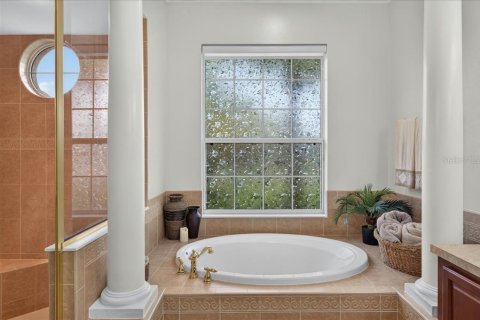 House in Odessa, Florida 5 bedrooms, 327.57 sq.m. № 2210068 - photo 30