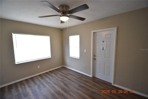 Villa ou maison à louer à Tampa, Floride: 3 chambres, 64.01 m2 № 2116415 - photo 5