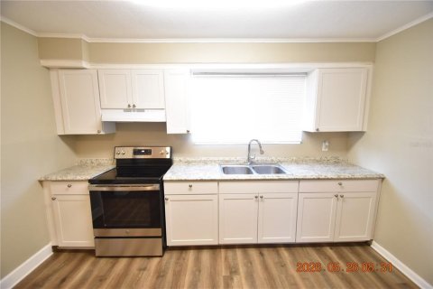 Villa ou maison à louer à Tampa, Floride: 3 chambres, 64.01 m2 № 2116415 - photo 9
