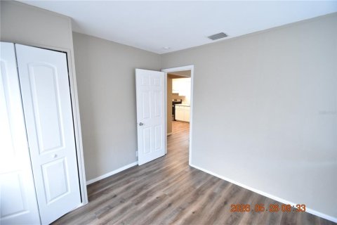 Villa ou maison à louer à Tampa, Floride: 3 chambres, 64.01 m2 № 2116415 - photo 21