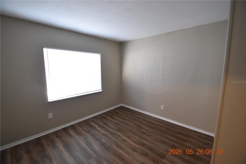 Villa ou maison à louer à Tampa, Floride: 3 chambres, 64.01 m2 № 2116415 - photo 11
