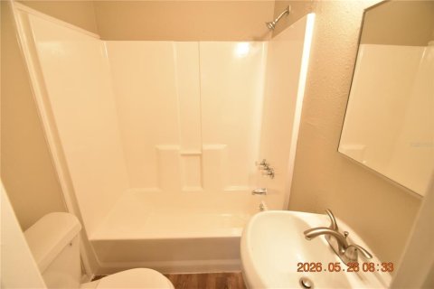 Villa ou maison à louer à Tampa, Floride: 3 chambres, 64.01 m2 № 2116415 - photo 18