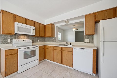 Купить таунхаус в Винтер-Спрингс, Флорида 5 комнат, 126.63м2, № 2203970 - фото 8