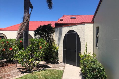 House in Punta Gorda, Florida 3 bedrooms, 133.87 sq.m. № 1137181 - photo 2