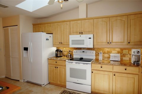 House in Punta Gorda, Florida 3 bedrooms, 133.87 sq.m. № 1137181 - photo 19
