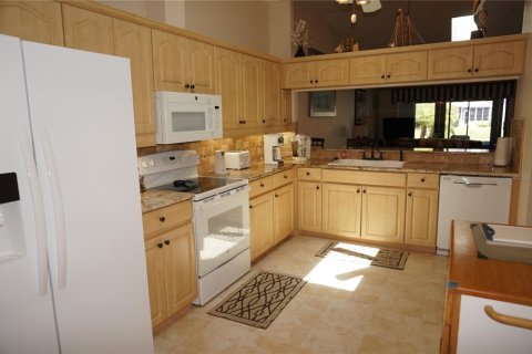 House in Punta Gorda, Florida 3 bedrooms, 133.87 sq.m. № 1137181 - photo 22
