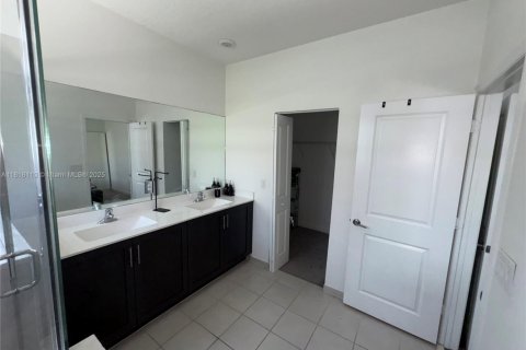 Купить таунхаус в Хомстед, Флорида 3 спальни, 133.97м2, № 2035443 - фото 27