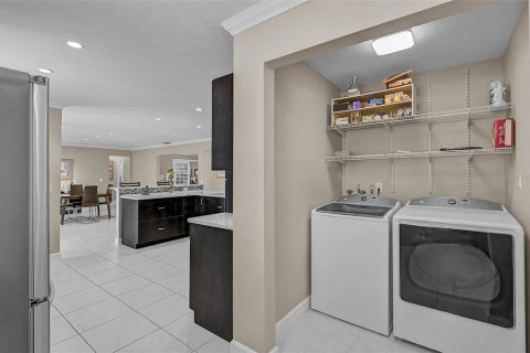 Купить виллу или дом в Сарасота, Флорида 9 комнат, 186.08м2, № 1838039 - фото 11