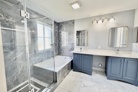 Снять в аренду виллу или дом в Уэстон, Флорида 4 спальни, 206.24м2, № 1963658 - фото 22