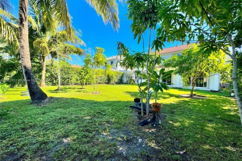 Снять в аренду виллу или дом в Уэстон, Флорида 4 спальни, 206.24м2, № 1963658 - фото 29