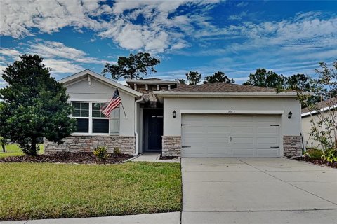 Villa ou maison à Spring Hill, Floride 4 chambres, 192.96 m2 № 2433294