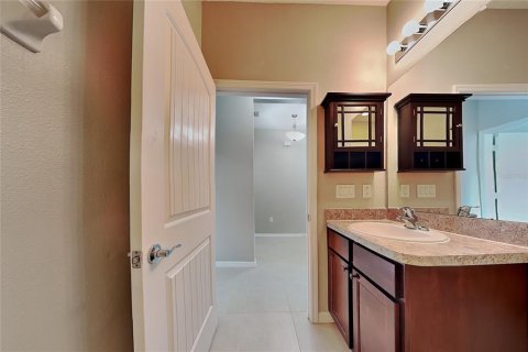 Villa ou maison à louer à Spring Hill, Floride: 4 chambres, 192.96 m2 № 2433294 - photo 15