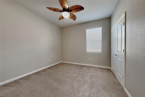 Villa ou maison à louer à Spring Hill, Floride: 4 chambres, 192.96 m2 № 2433294 - photo 11