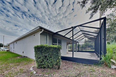 Villa ou maison à louer à Spring Hill, Floride: 4 chambres, 192.96 m2 № 2433294 - photo 17