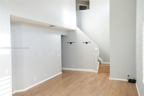 Touwnhouse à louer à Coral Springs, Floride: 3 chambres, 150.78 m2 № 1980815 - photo 11