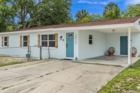 House in Tampa, Florida 3 bedrooms, 139.35 sq.m. № 2232908 - photo 2