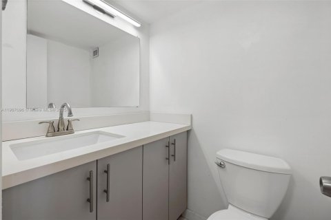 Copropriété à vendre à Miami Beach, Floride: 1 chambre, 74.69 m2 № 2013564 - photo 23