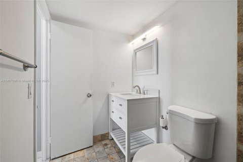 Copropriété à vendre à Miami Beach, Floride: 1 chambre, 74.69 m2 № 2013564 - photo 26