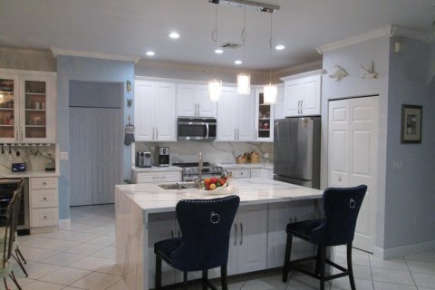 Villa ou maison à vendre à Miramar, Floride: 6 chambres, 313.17 m2 № 2191886 - photo 10