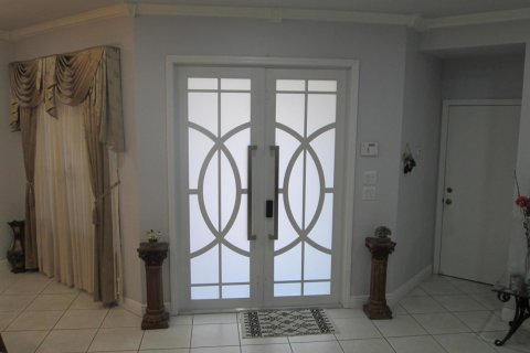 Villa ou maison à vendre à Miramar, Floride: 6 chambres, 313.17 m2 № 2191886 - photo 4