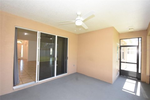 Villa ou maison à louer à Palm Coast, Floride: 4 chambres, 237.09 m2 № 2429378 - photo 14