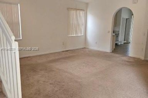 Villa ou maison à louer à Homestead, Floride: 3 chambres, 149.57 m2 № 1997327 - photo 7