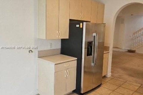 Villa ou maison à louer à Homestead, Floride: 3 chambres, 149.57 m2 № 1997327 - photo 16