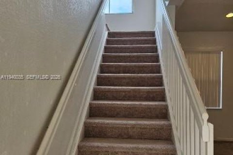 Villa ou maison à louer à Homestead, Floride: 3 chambres, 149.57 m2 № 1997327 - photo 6