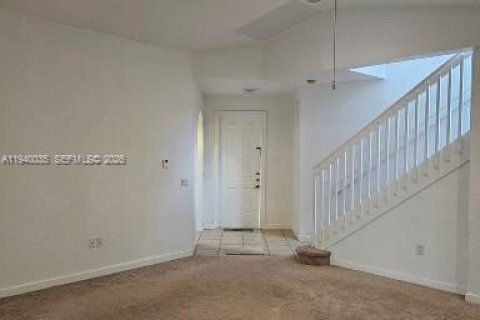 Villa ou maison à louer à Homestead, Floride: 3 chambres, 149.57 m2 № 1997327 - photo 10