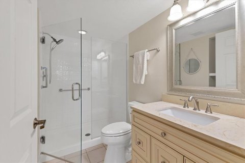 Купить кондоминиум в Сарасота, Флорида 7 комнат, 102.1м2, № 1904852 - фото 26