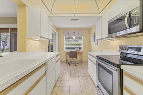 Купить кондоминиум в Сарасота, Флорида 7 комнат, 102.1м2, № 1904852 - фото 15
