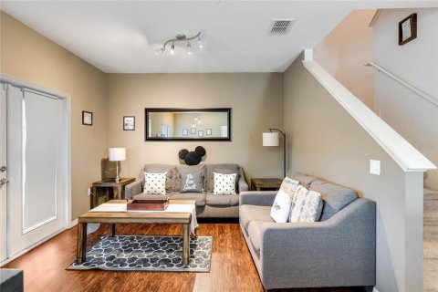 Townhouse in Kissimmee, Florida 4 bedrooms, 157.38 sq.m. № 1513446 - photo 8