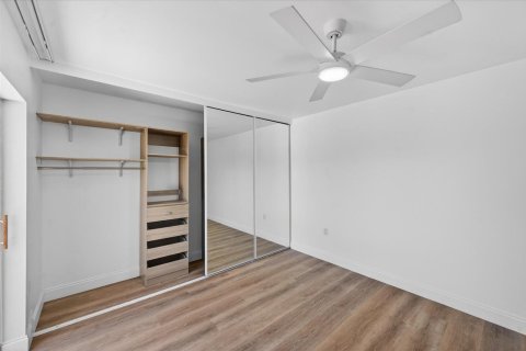 Touwnhouse à vendre à West Palm Beach, Floride: 2 chambres, 114.83 m2 № 2077890 - photo 13