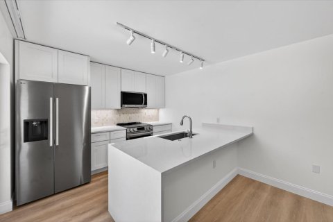Touwnhouse à vendre à West Palm Beach, Floride: 2 chambres, 114.83 m2 № 2077890 - photo 5
