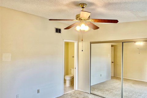 Condominio en venta en Pinellas Park, Florida, 2 dormitorios, 110.55 m2 № 1775668 - foto 18