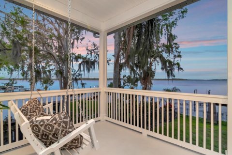 House in Tarpon Springs, Florida 3 bedrooms, 235.6 sq.m. № 1590052 - photo 4
