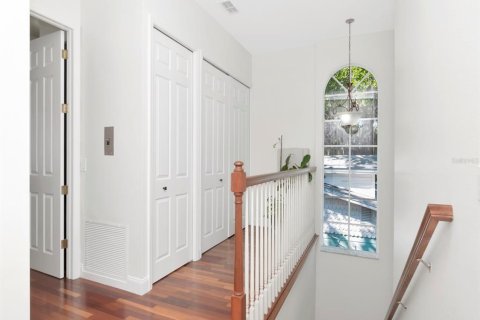 House in Tarpon Springs, Florida 3 bedrooms, 235.6 sq.m. № 1590052 - photo 18