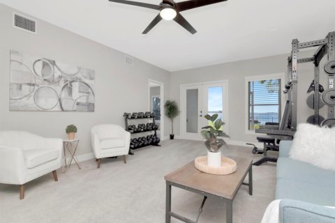House in Tarpon Springs, Florida 3 bedrooms, 235.6 sq.m. № 1590052 - photo 16