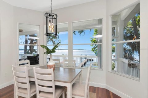 House in Tarpon Springs, Florida 3 bedrooms, 235.6 sq.m. № 1590052 - photo 25