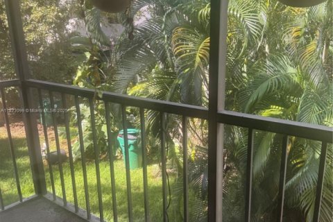 Townhouse in Miami, Florida 2 bedrooms, 84.36 sq.m. № 1787232 - photo 13