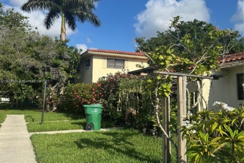 Townhouse in Miami, Florida 2 bedrooms, 84.36 sq.m. № 1787232 - photo 2