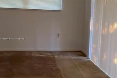 Townhouse in Miami, Florida 2 bedrooms, 84.36 sq.m. № 1787232 - photo 6