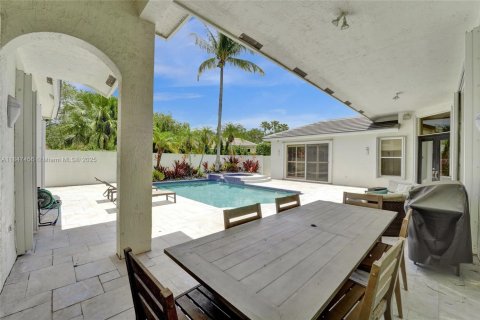 House in Weston, Florida 5 bedrooms, 282.89 sq.m. № 1847767 - photo 5