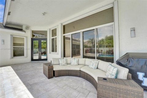 House in Weston, Florida 5 bedrooms, 282.89 sq.m. № 1847767 - photo 12