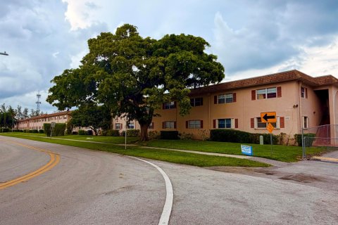 Copropriété à louer à Boca Raton, Floride: 2 chambres, 74.6 m2 № 2389492 - photo 14