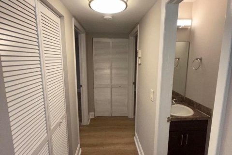 Copropriété à louer à Boca Raton, Floride: 2 chambres, 74.6 m2 № 2389492 - photo 11