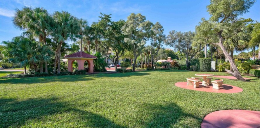 Condo in Juno Beach, Florida, 2 bedrooms № 1043075