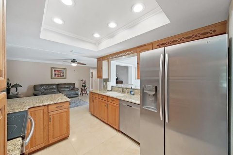 House in Dunedin, Florida 4 bedrooms, 188.5 sq.m. № 2157191 - photo 30
