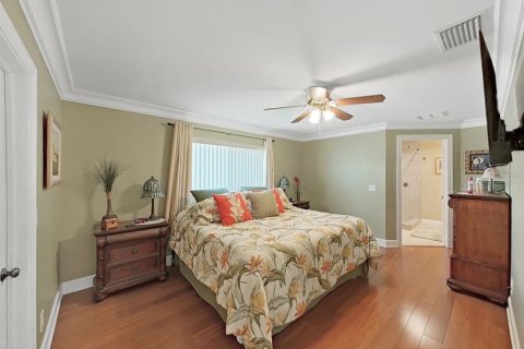 House in Dunedin, Florida 4 bedrooms, 188.5 sq.m. № 2157191 - photo 23